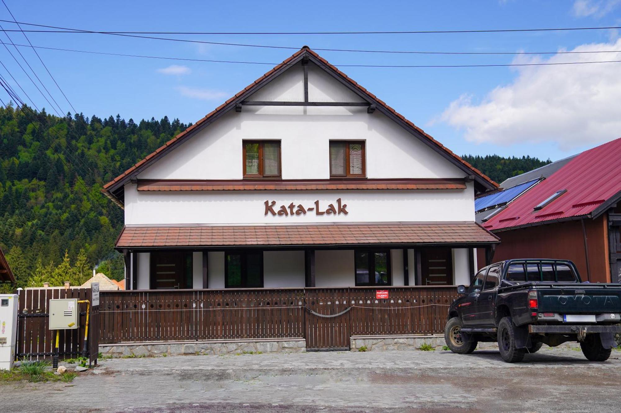 Отель Kata - Lak Бэиле-Тушнад Экстерьер фото