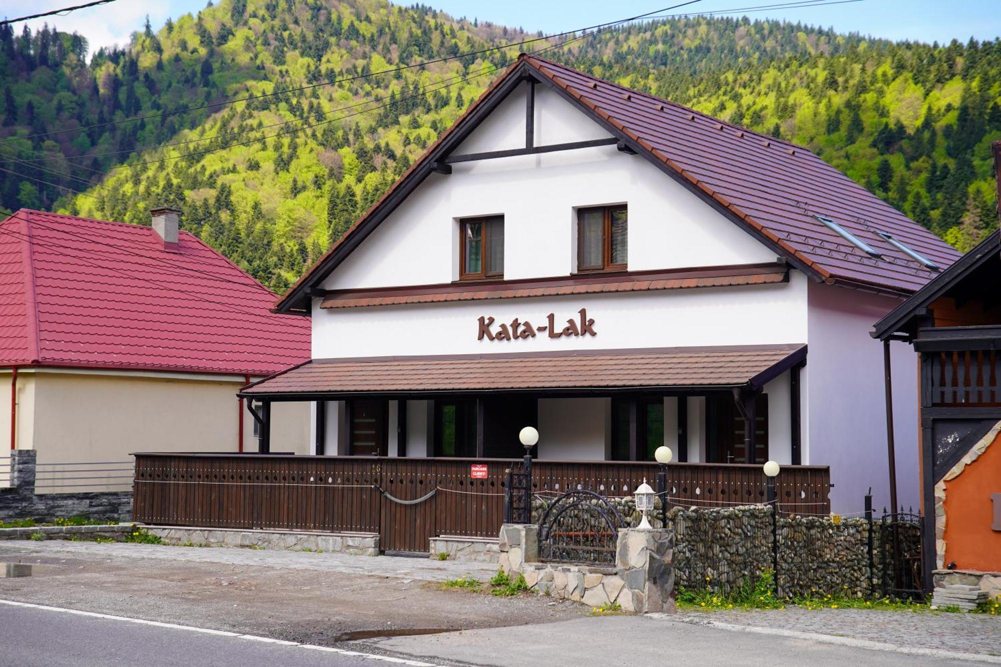 Отель Kata - Lak Бэиле-Тушнад Экстерьер фото